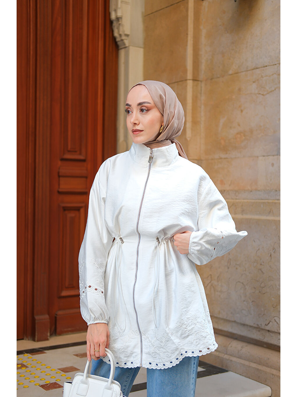 Kadın Nakış Detaylı Ceket Ekru-1