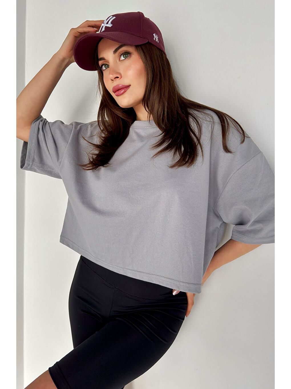 Kadın Oversize Gri Crop Tshirt