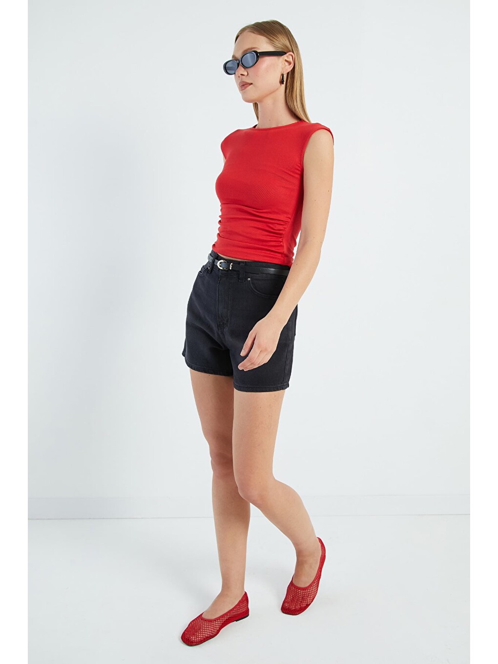 Kırmızı Yanı Drapeli Slim Fit Bluz-2