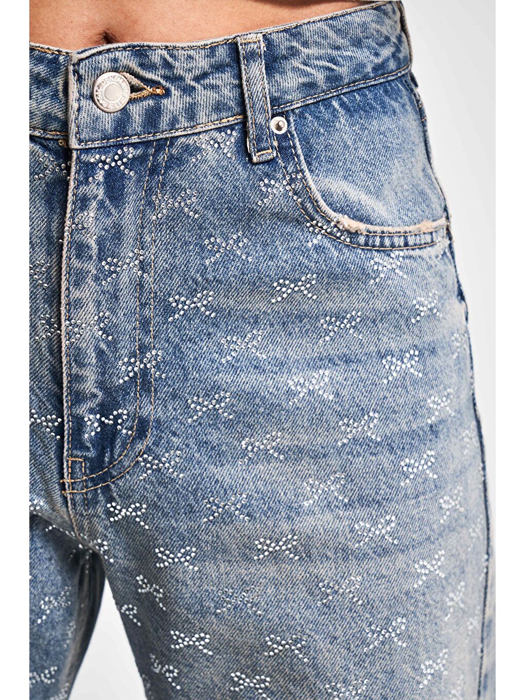 Mavi Kadın T.Kot Rengi T-4S5-32 Parlak Fiyonk Taşlı Straight Fit Tasarım Denim Jean-1