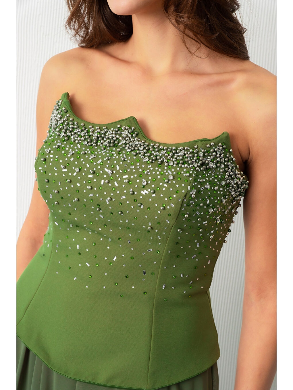 Kadın Haki Straplez Taşlı Uzun Tül Abiye Elbise-3