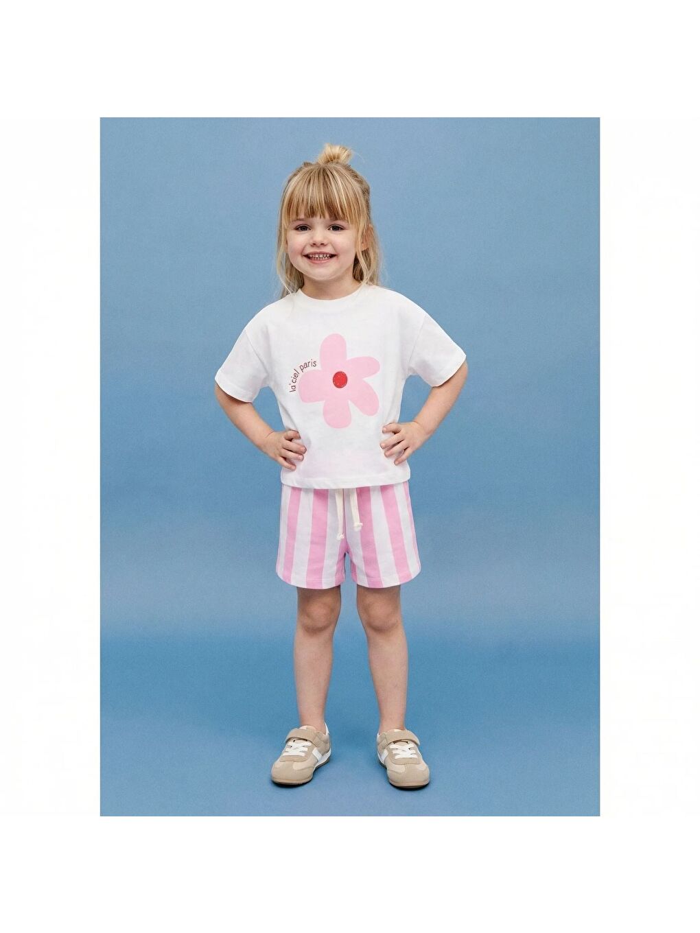 Kız Çocuk Pamuklu Beyaz Çiçek Baskılı Tişört Şort Takım - Pembe Çizgili-3