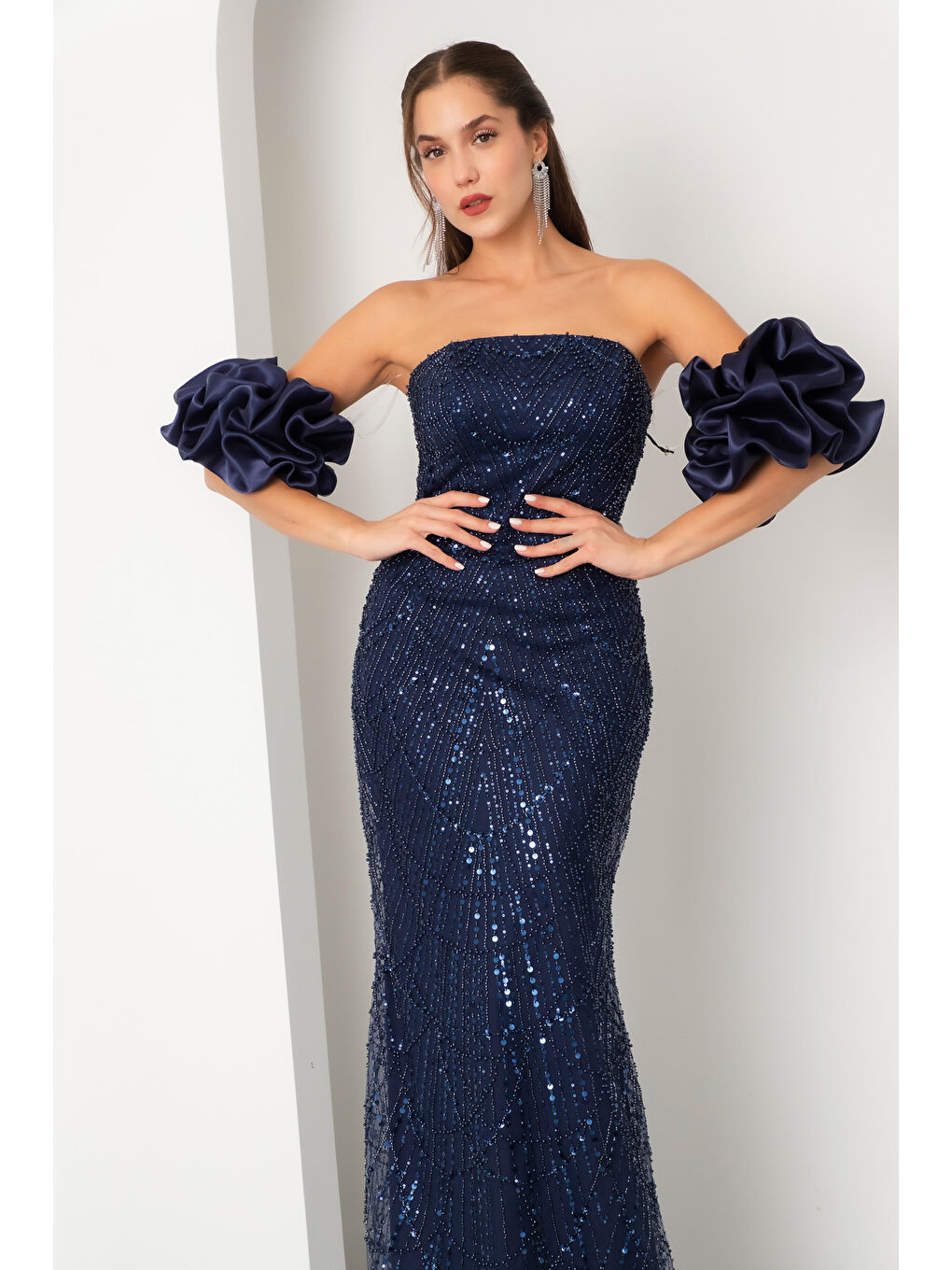 Kadın Lacivert Kol Detay Boncuklu Uzun Abiye Elbise-2