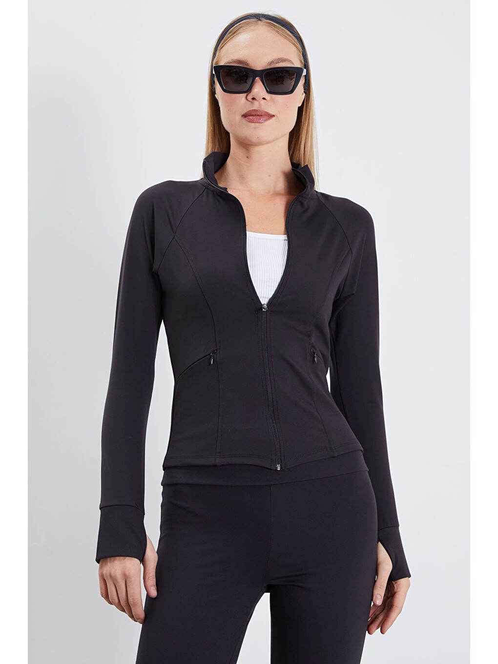 Siyah Parmak Geçirmeli Dalgıç Kumaş Slim Fit Ceket