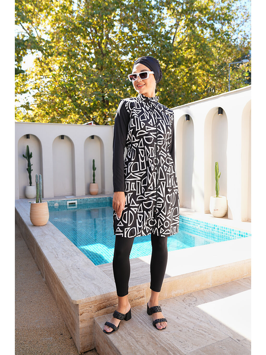 Siyah Paraşüt Kumaş Fermuarlı Jile Model Taytlı Kapalı Tesettür Mayo 3862-2