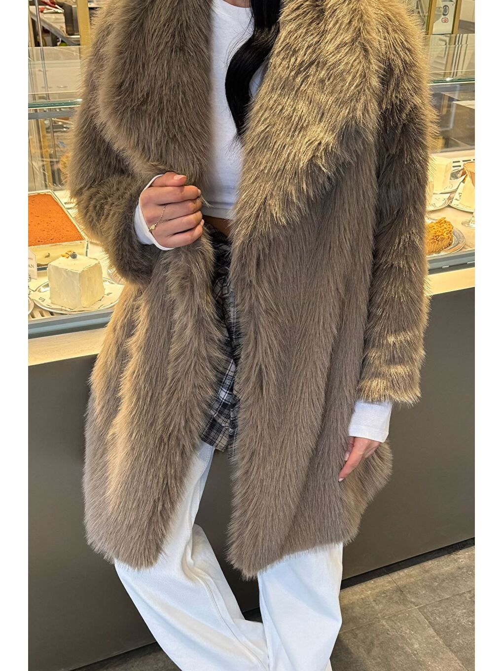 Bej Kadın Astarlı Kürklü Uzun Mont-3