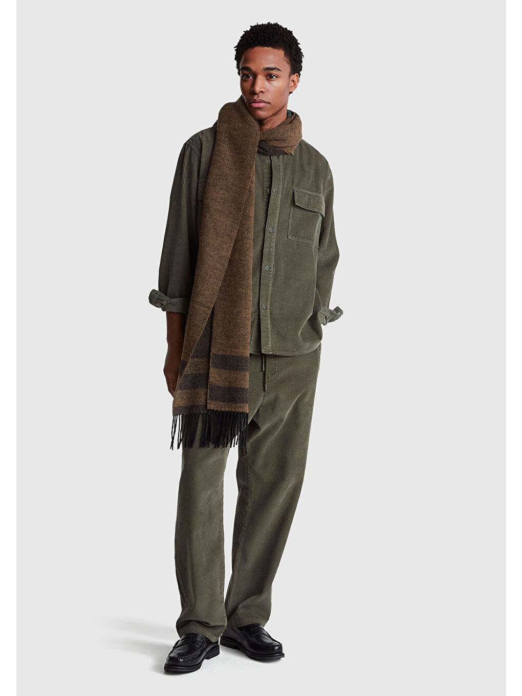 Erkek Haki %100 Pamuk Cep Detaylı Beli Lastikli Bağcıklı Pantolon-4