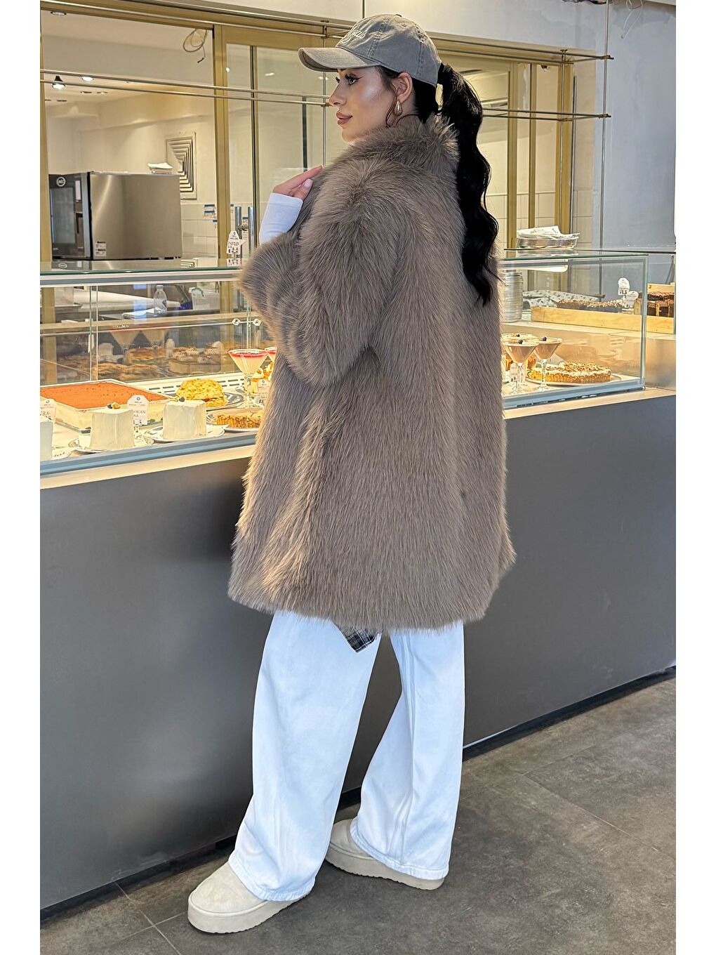 Bej Kadın Astarlı Kürklü Uzun Mont-5