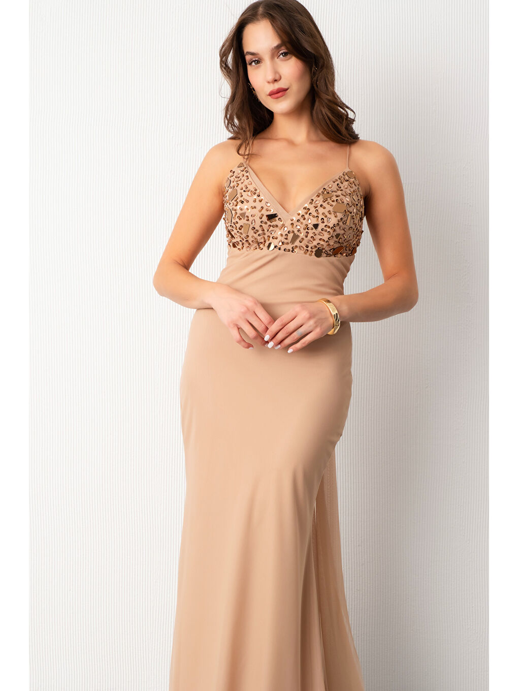 Kadın Bej Askılı Taş Detaylı Uzun Tül Abiye Elbise-2