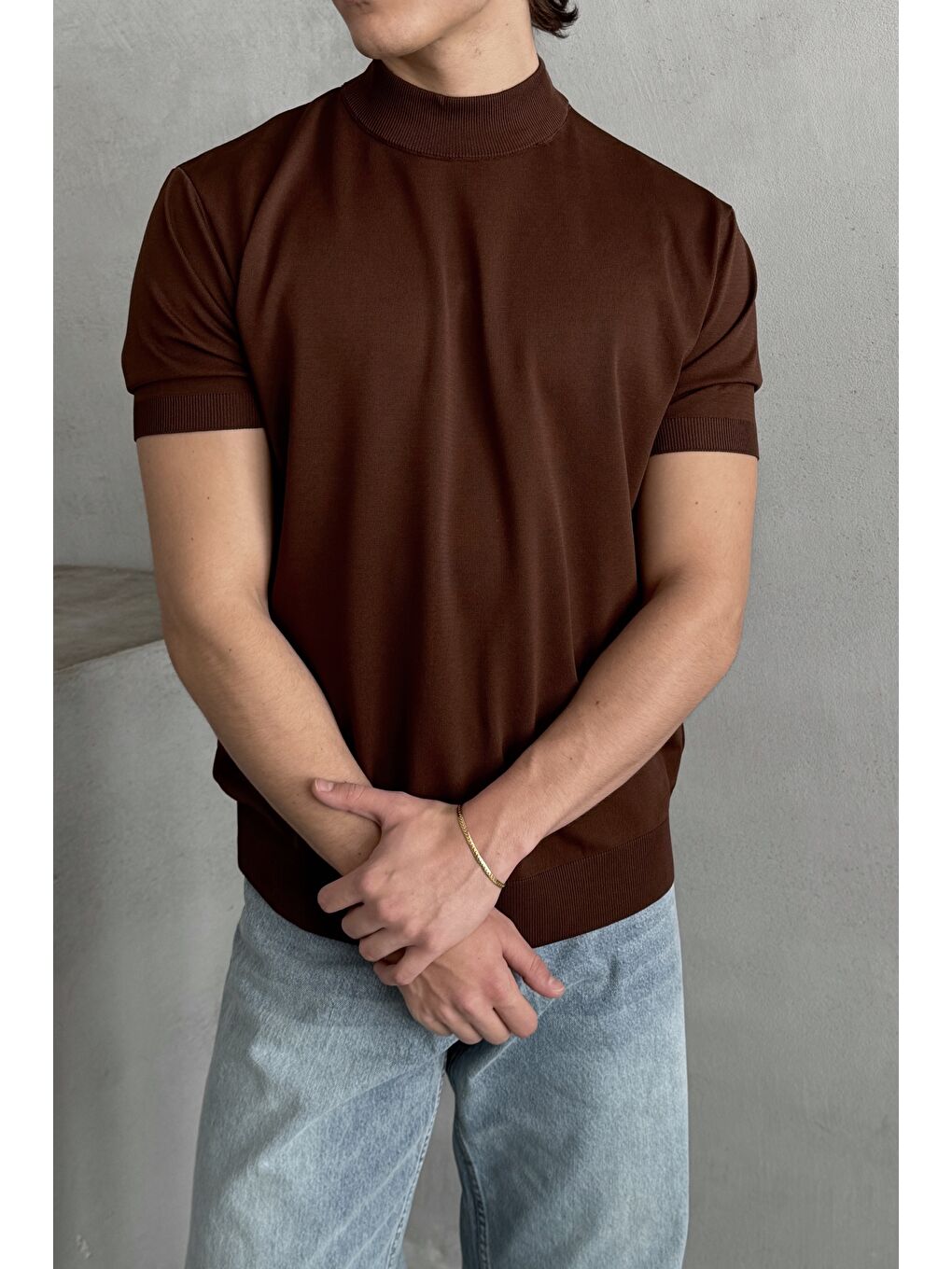 Kahverengi Erkek Oversize Yarım Balıkçı Triko T-shirt-2