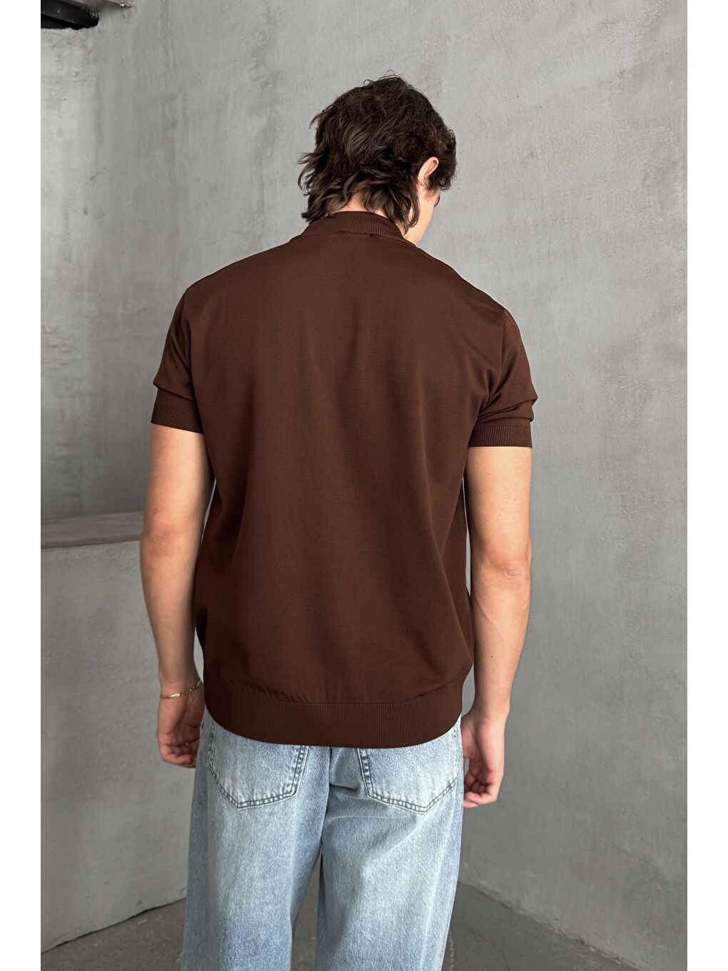 Kahverengi Erkek Oversize Yarım Balıkçı Triko T-shirt-3