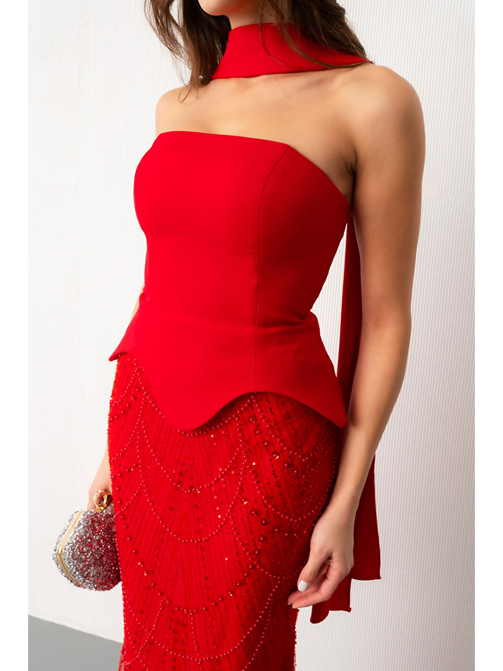 Kadın Kırmızı Straplez Taşlı Uzun Balık Abiye-3
