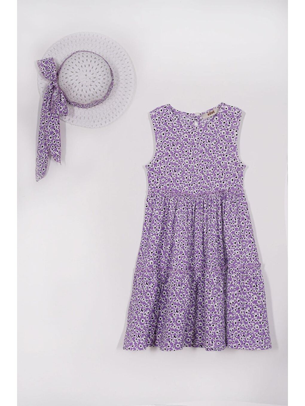 Bisiklet Yaka Sıfır Kol Çiçek Desenli Katlı Şapka Aksesuarlı Siyah Lila Renk Kız Çocuk Elbise