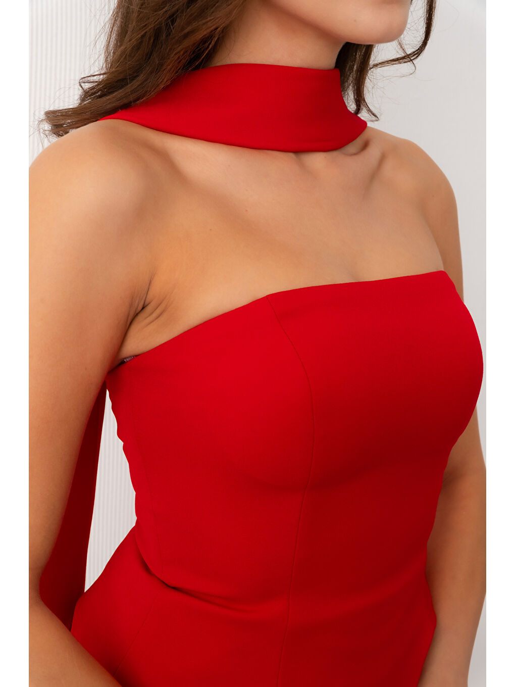 Kadın Kırmızı Straplez Taşlı Uzun Balık Abiye-4