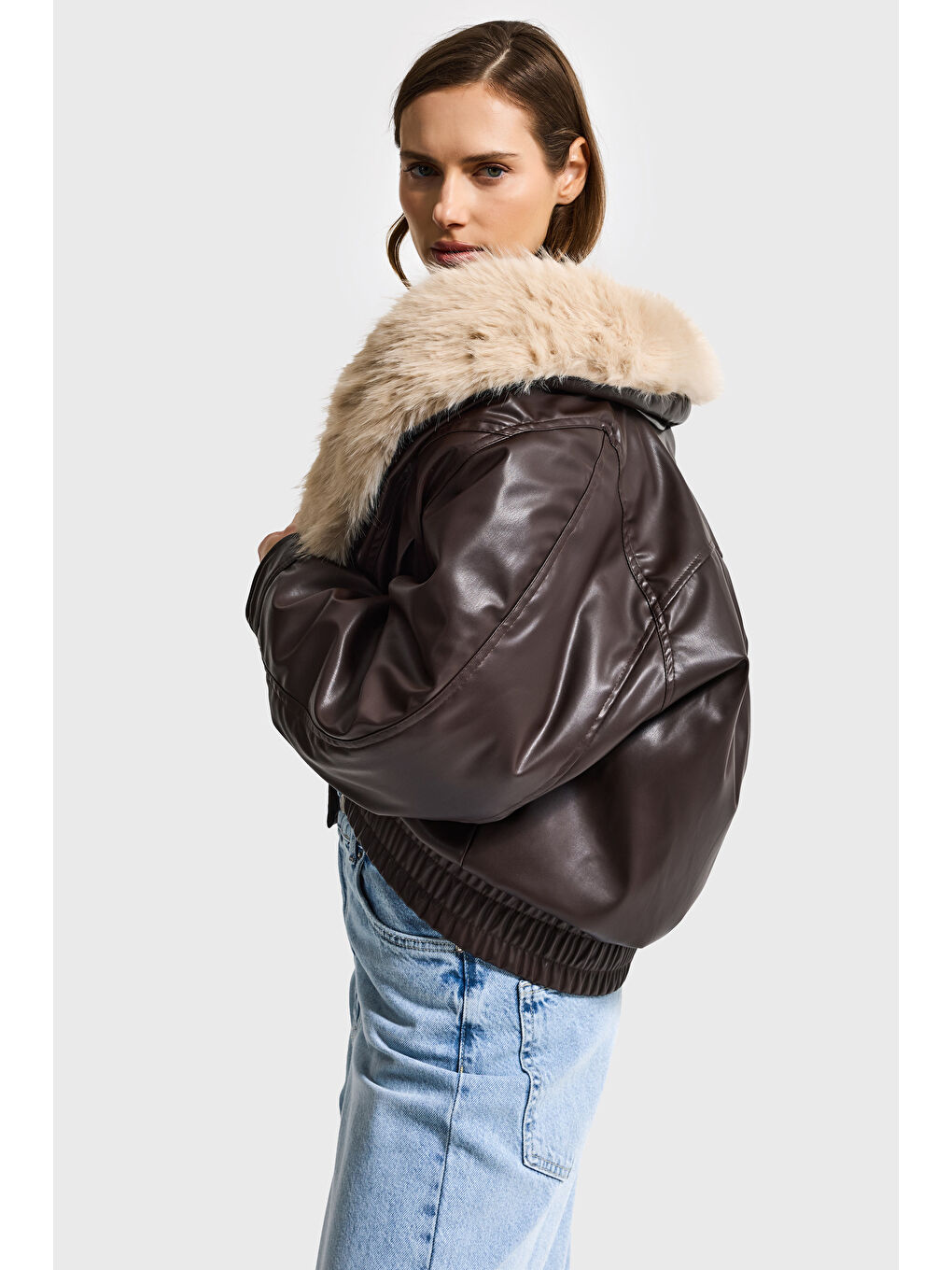 Kahverengi Kadın Koyu Kahve Kemer Boy Yakası Pelüş İçi Astarlı Tasarım Suni Deri Mont-4