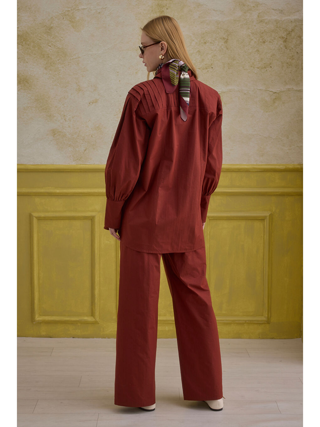%100 Pamuk Arkası Pileli Gömlek Bordo-4