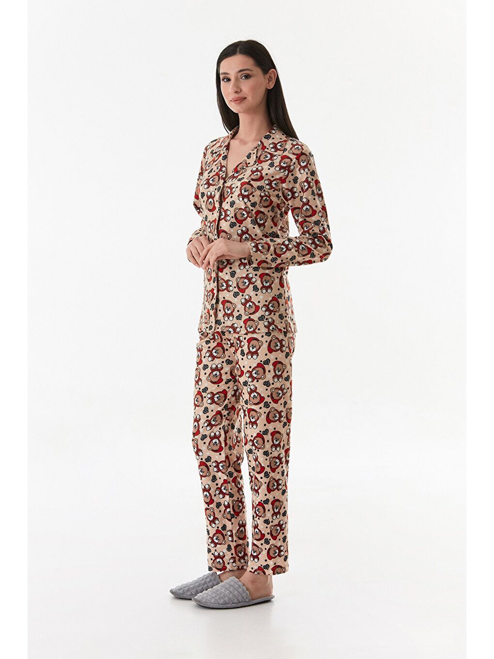 Bej Ayıcık Desenli Gömlek Yaka Süet Pijama Takımı-1