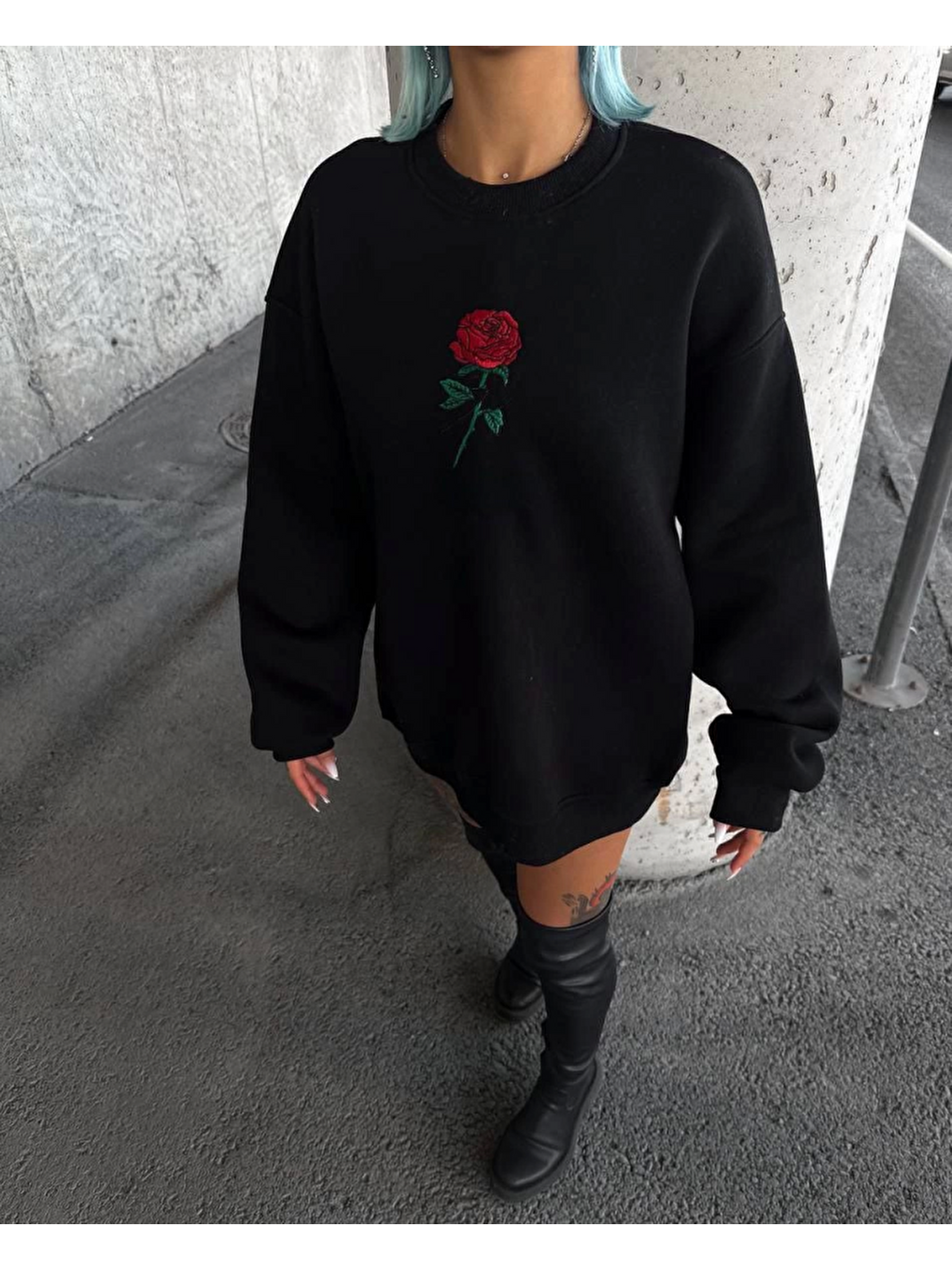 Oversize Üç İplik Bisiklet Yaka Baskılı Sweatshirt - Siyah
