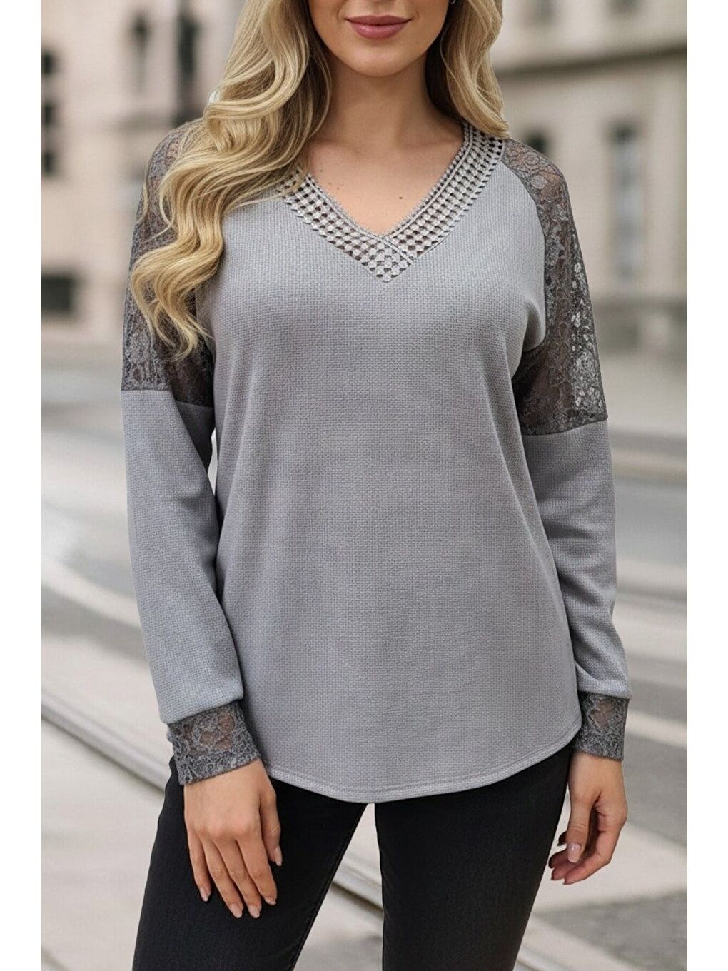Gri Kadın Uzun Kollu V Yakalı Dantelli Waffle Bluz-2