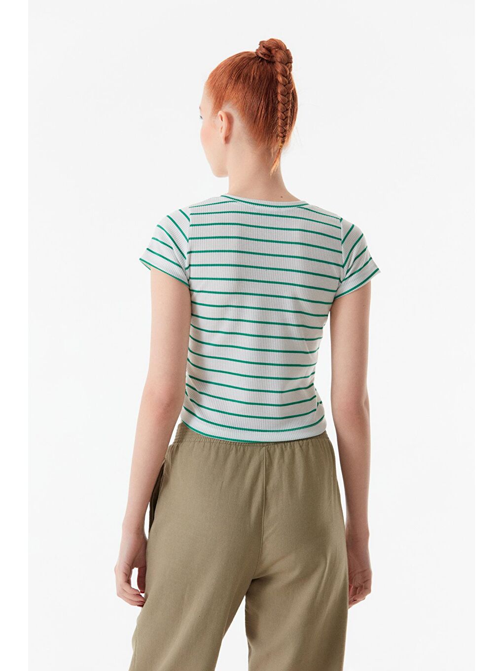 Yeşil Çizgili Bisiklet Yaka Tişört-3