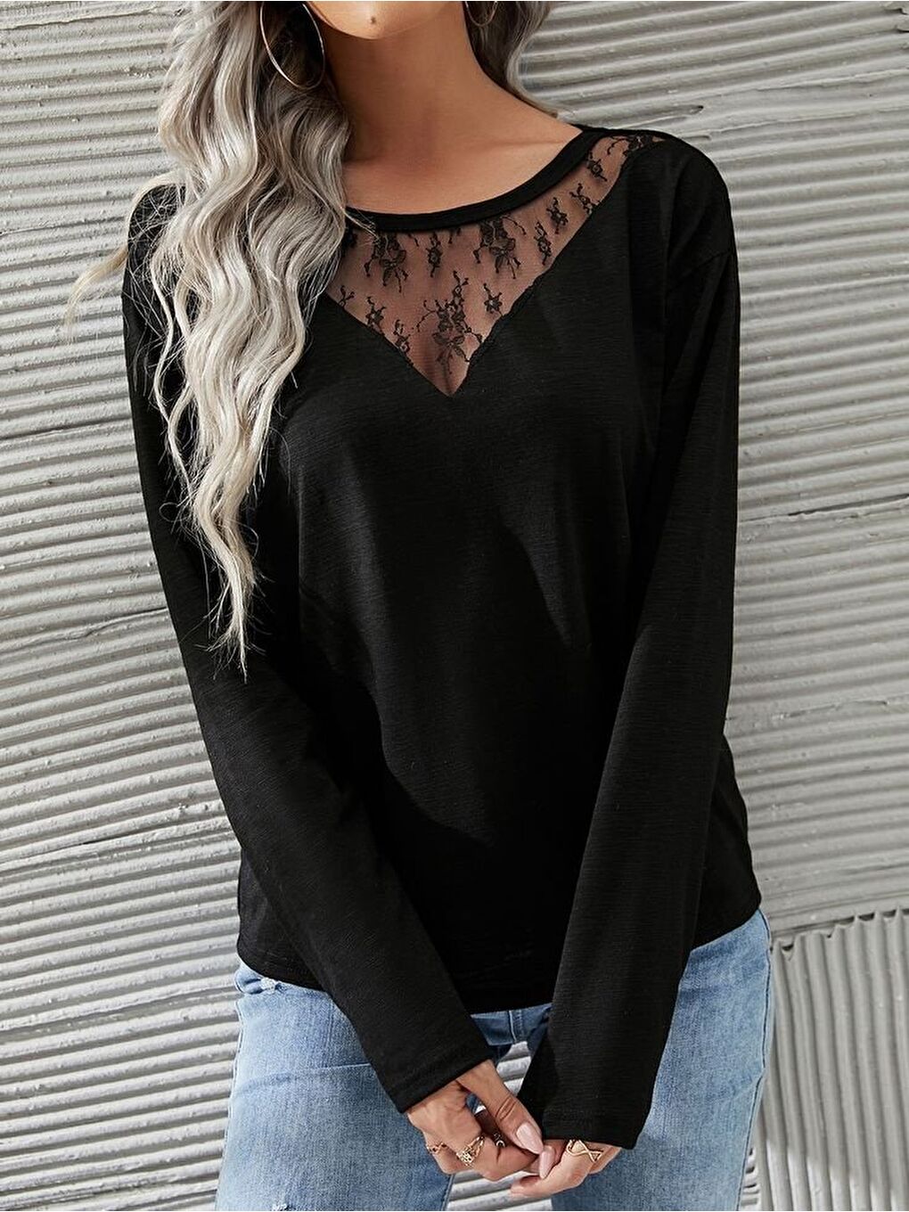 Siyah Kadın Uzun Kollu Geniş Yuvarlak Yaka Dantelli Viskon Iki Iplik Bluz