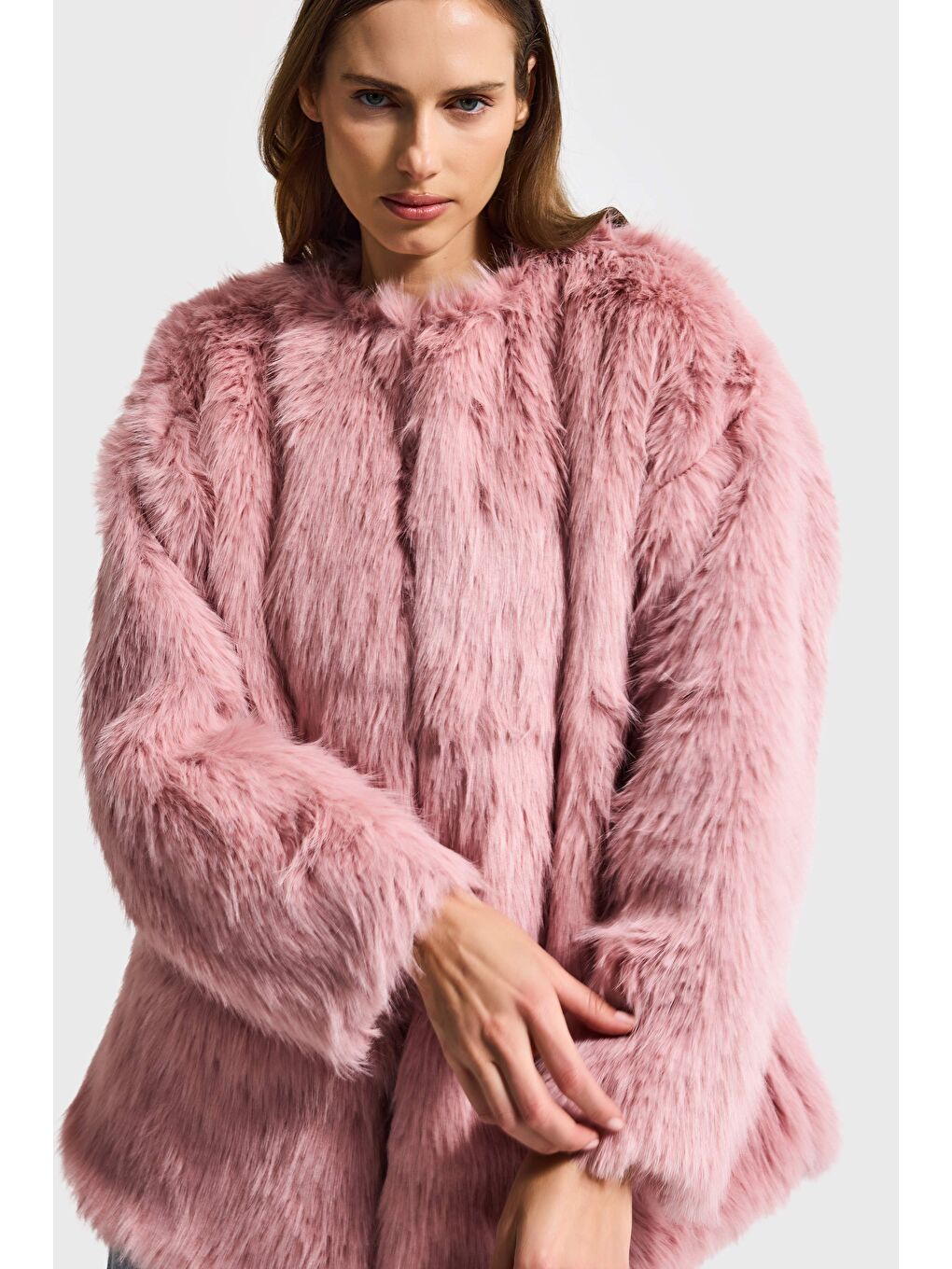 Pembe Kadın Pudra Kemer Boy İçi Astarlı Pelüşlü Kürk Mont-2