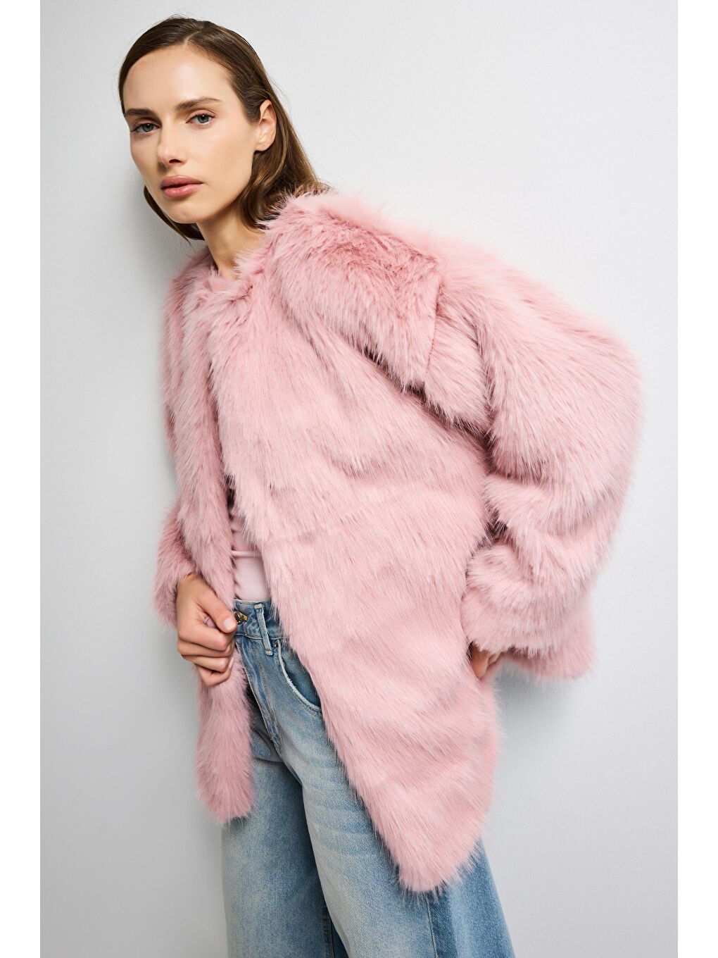 Pembe Kadın Pudra Kemer Boy İçi Astarlı Pelüşlü Kürk Mont-1