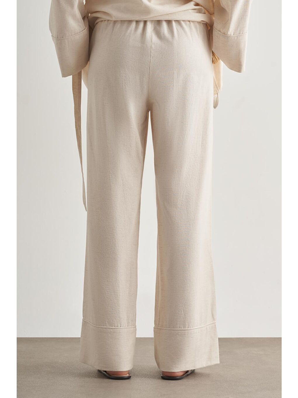 Keten Karışımlı Beli Lastikli Geniş Kesim Bej Rengi Pantolon-3
