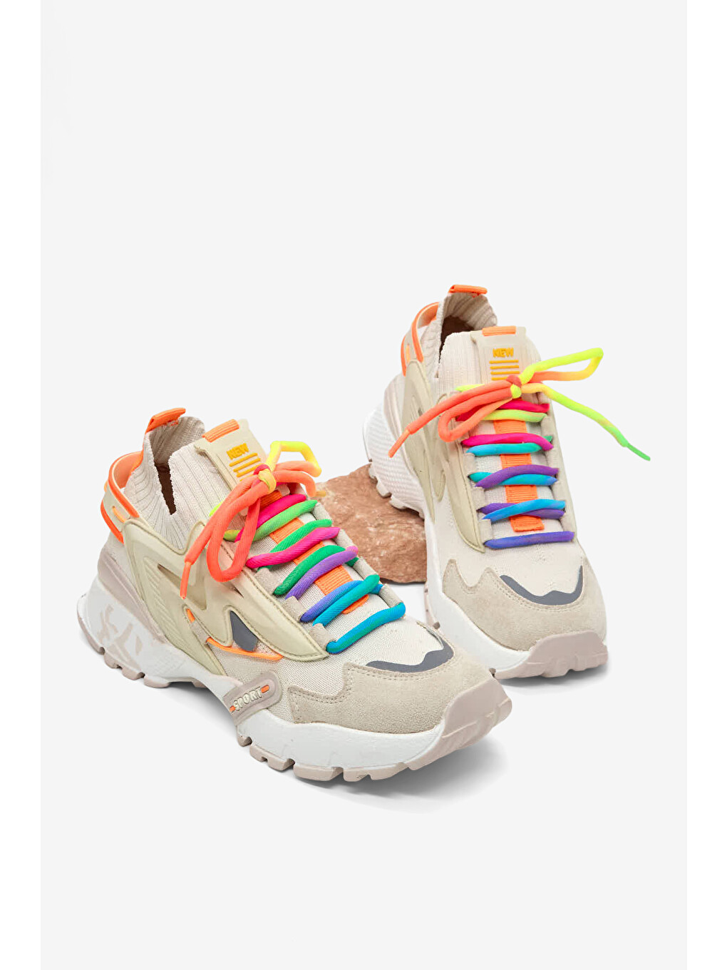 Kadın Bej Rahat Kalıp Renkli Lastik Boğazlı Bağcıklı Sneaker-2