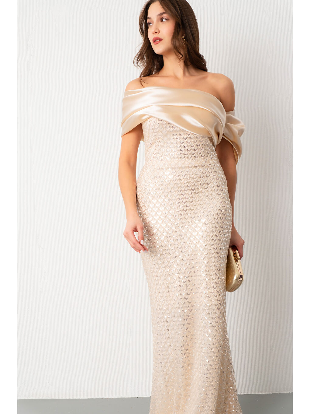 Kadın Bej Yaka Detay Boncuklu Uzun Abiye Elbise-2