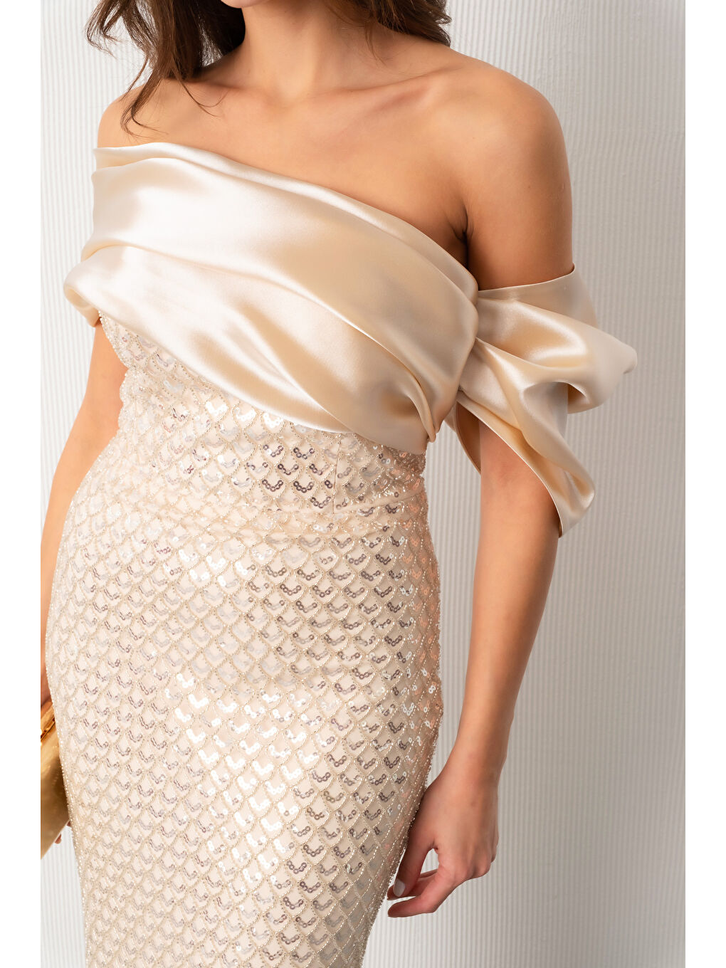 Kadın Bej Yaka Detay Boncuklu Uzun Abiye Elbise-3