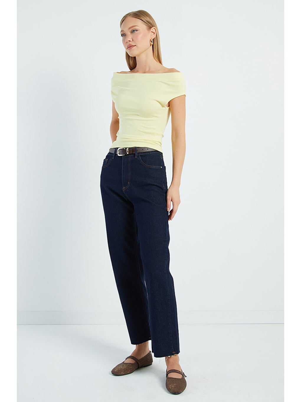 Sarı Basic Madonna Yaka Slim Fit Bluz-3