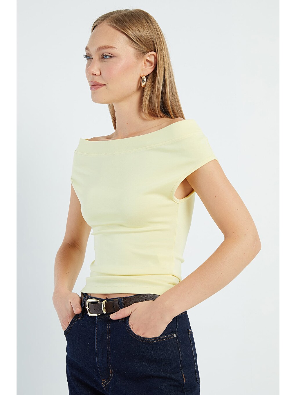 Sarı Basic Madonna Yaka Slim Fit Bluz-4