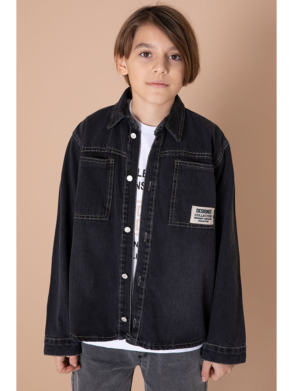 Gri Erkek Çocuk Füme Armalı Cepli Bisiklet Yaka Tişörtlü Jean Gömlek 20098-2