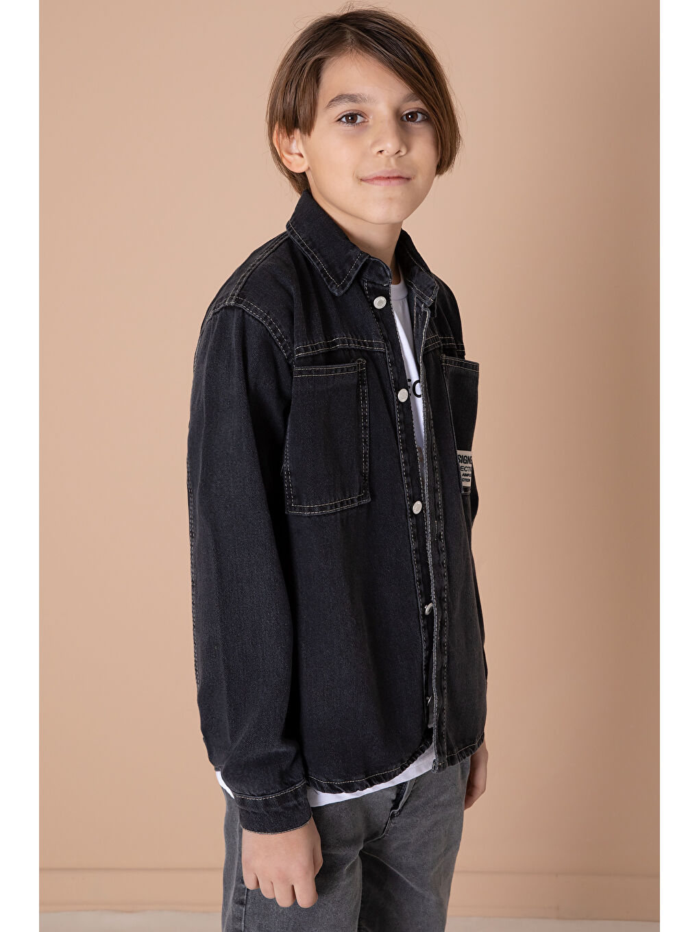 Gri Erkek Çocuk Füme Armalı Cepli Bisiklet Yaka Tişörtlü Jean Gömlek 20098-3