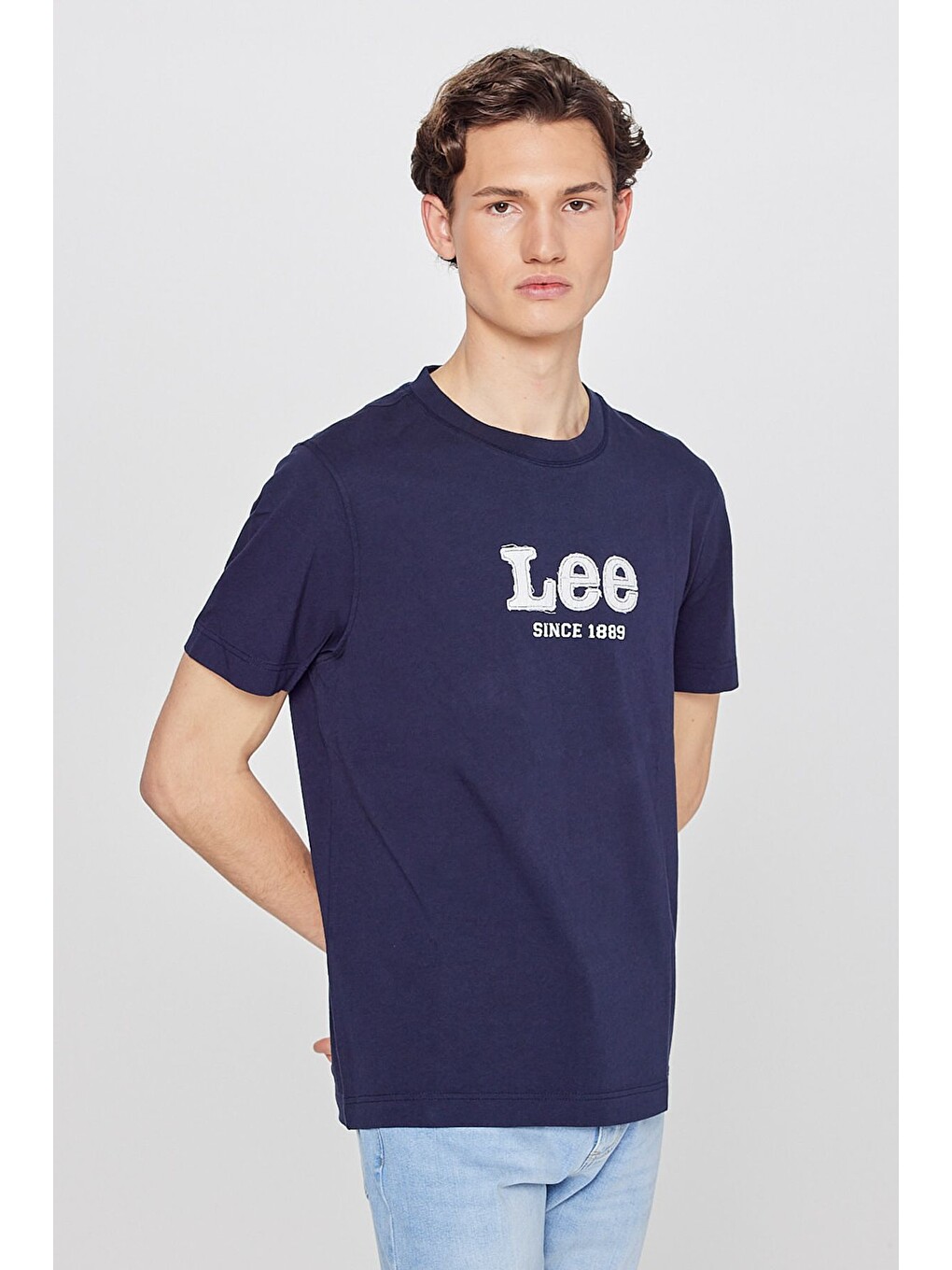 Lacivert %100 Pamuk Regular Fit Normal Kesim Bisiklet Yaka Aplikeli Tişört-1