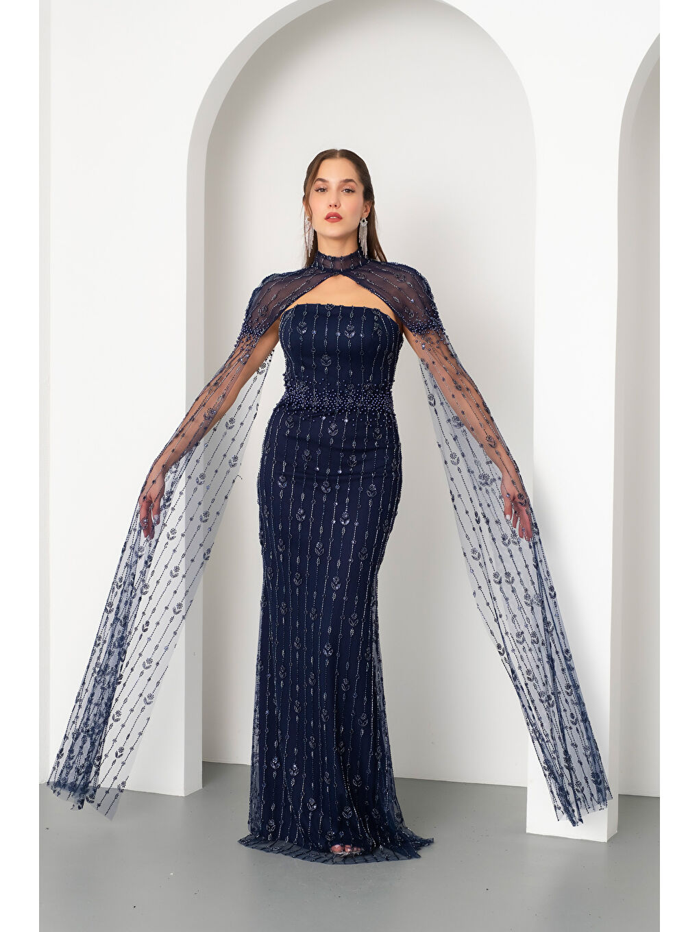 Kadın Lacivert Şallı Uzun Kol Dik Yaka Boncuklu Uzun Abiye Elbise-1
