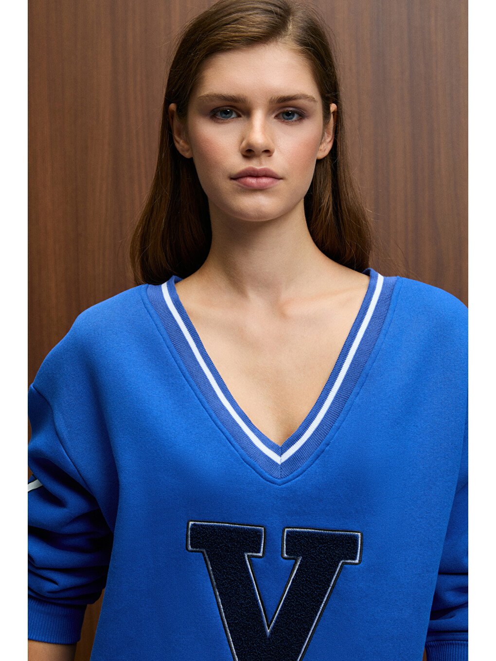 Dıvıne Kadın V Yakalı Nakış Ve Patch Detaylı Mavi Sweatshirt-1