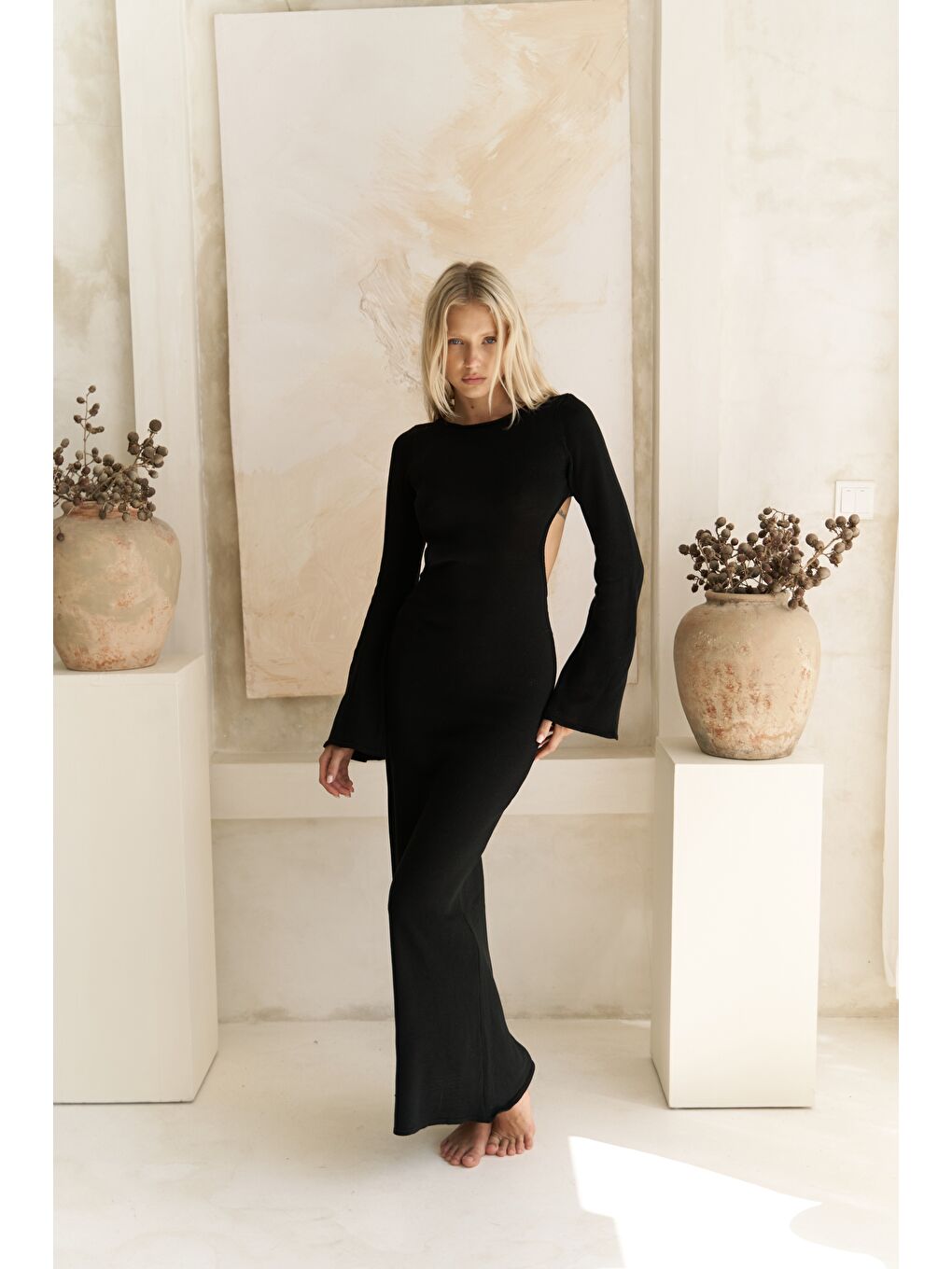 Nadias Pencere Detay Siyah Triko Uzun Elbise-1