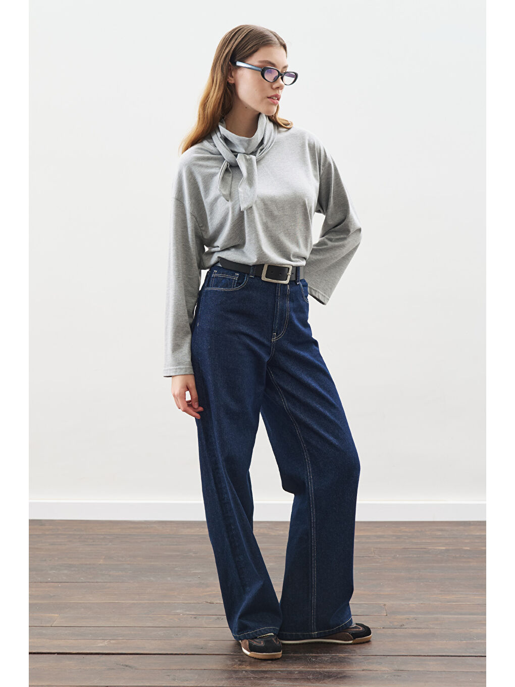 Yüksek Yaka Bağlamalı Bluz Gri Melanj-3