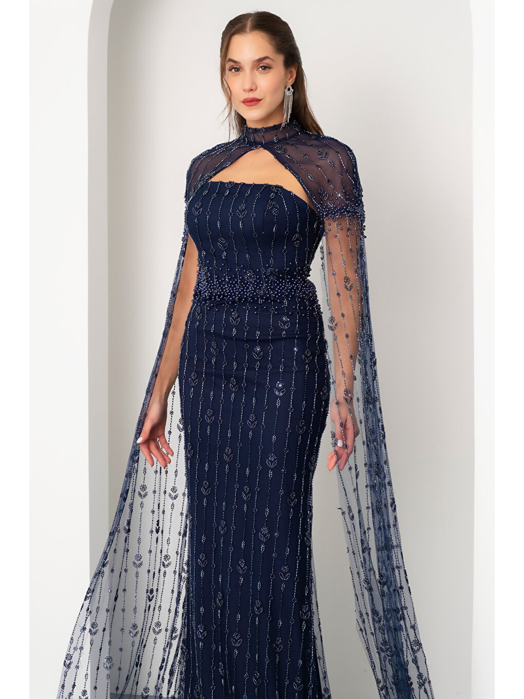 Kadın Lacivert Şallı Uzun Kol Dik Yaka Boncuklu Uzun Abiye Elbise-2