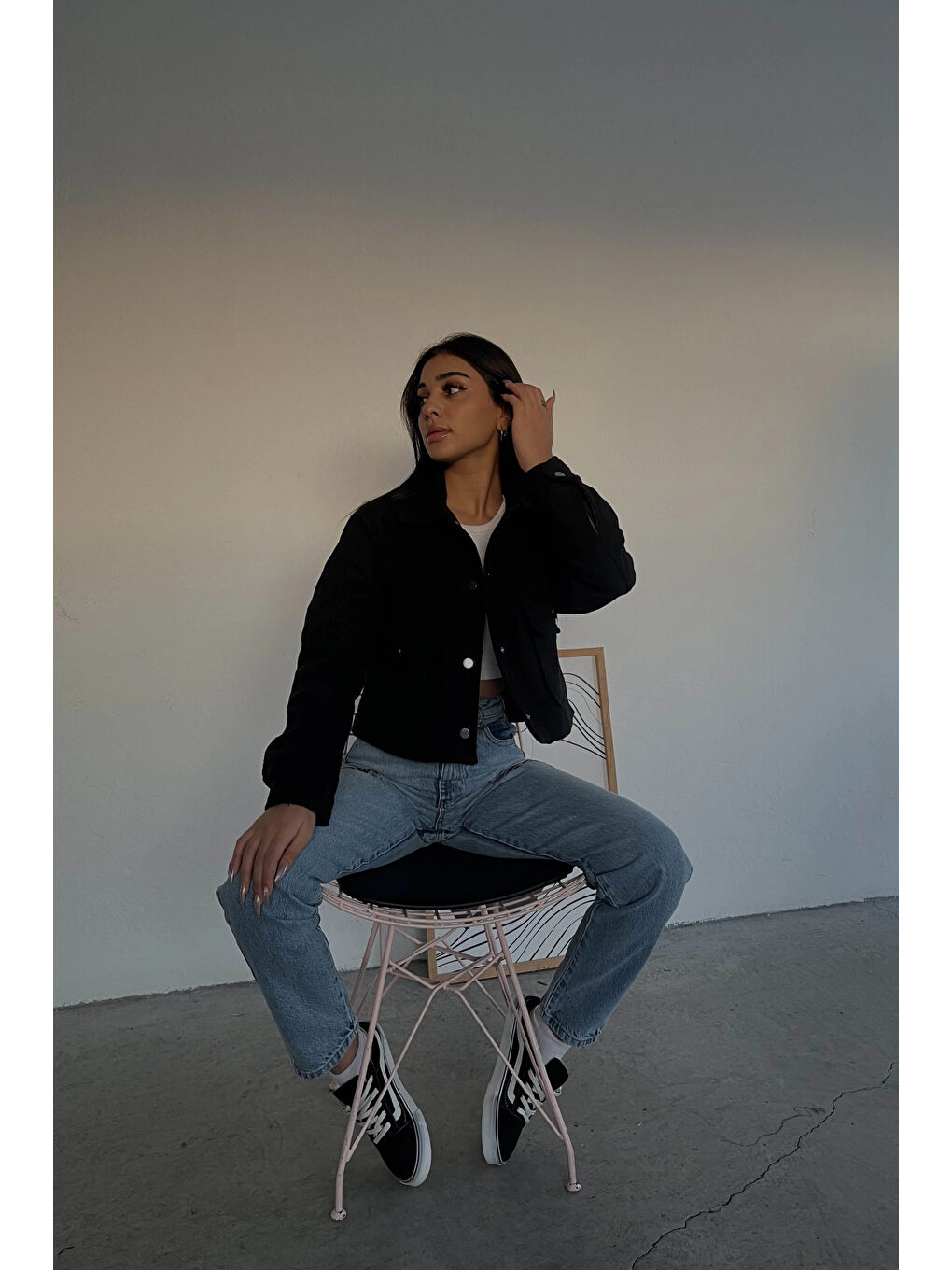 Kadın Siyah Çıtçıtlı Kısa Kaşe Mont 1009-0797-4