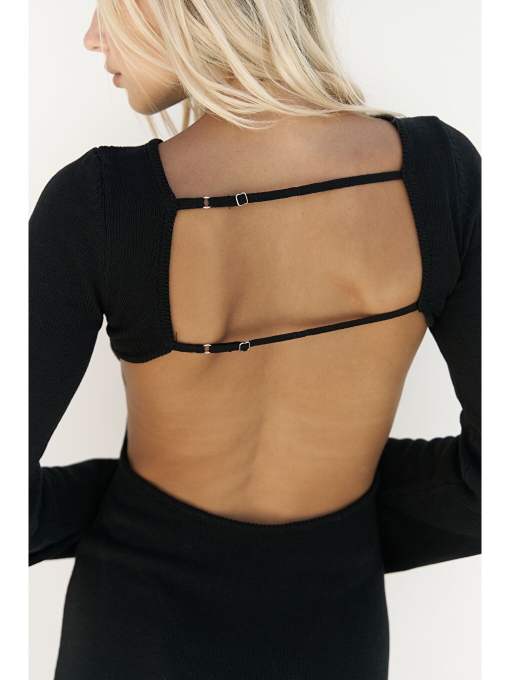 Nadias Pencere Detay Siyah Triko Uzun Elbise-6