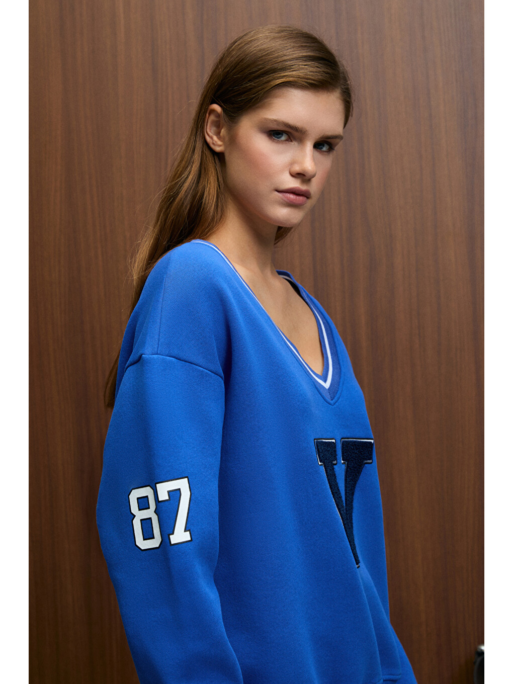 Dıvıne Kadın V Yakalı Nakış Ve Patch Detaylı Mavi Sweatshirt-4