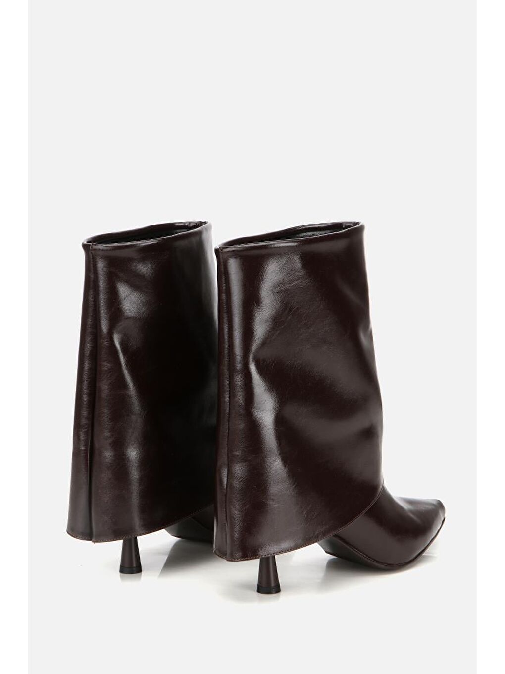 Kadın Rugan Kahverengi Pantolon Görünümlü Topuklu Bot-2