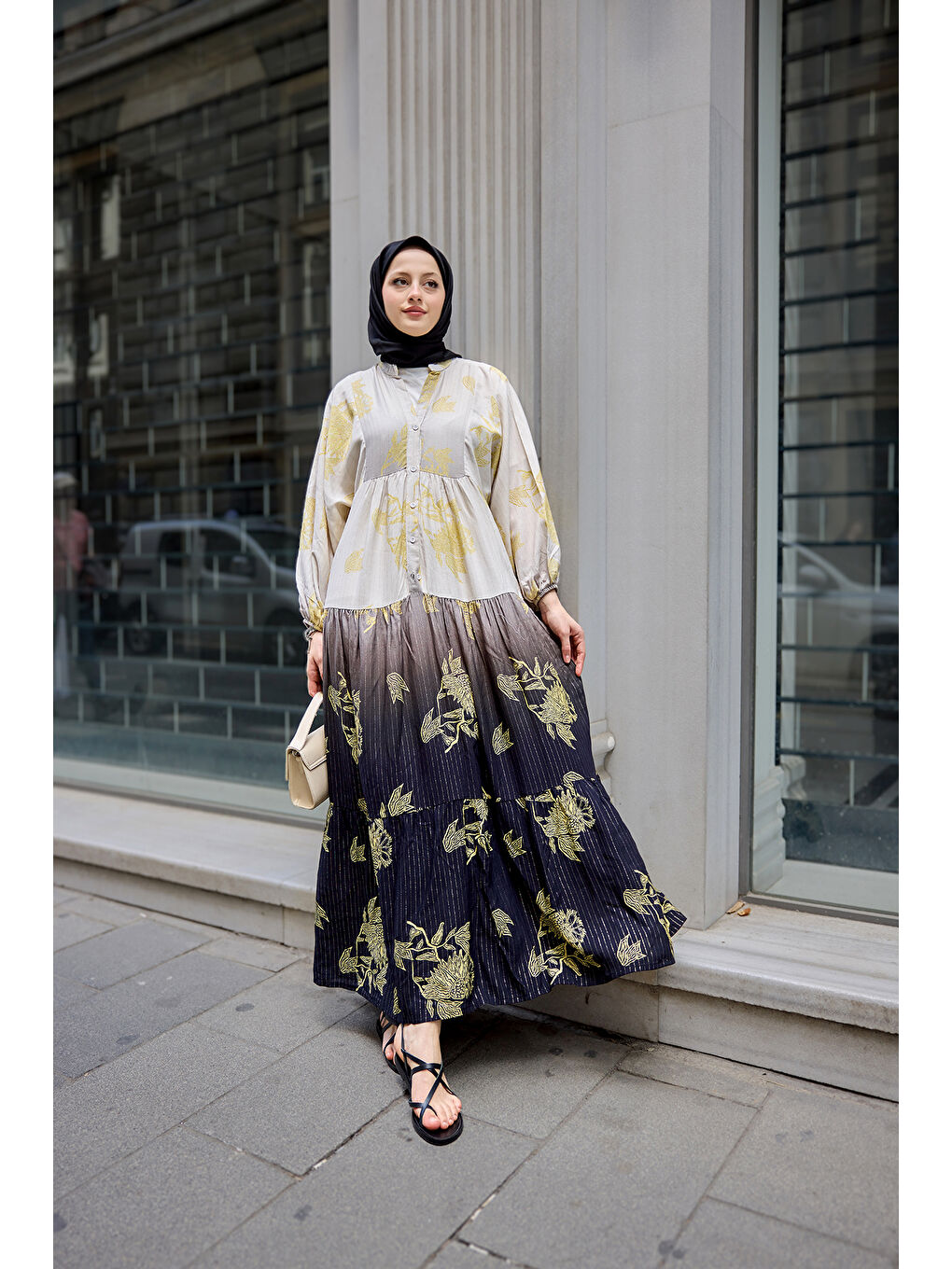 Kadın Yaldız Yaprak Desenli Elbise Siyah