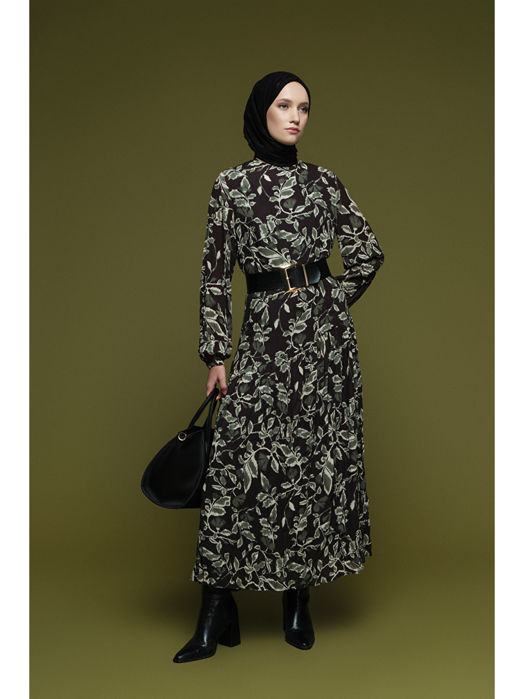 Çiçek Desenli Kırışık Görünümlü Elbise Yeşil-1