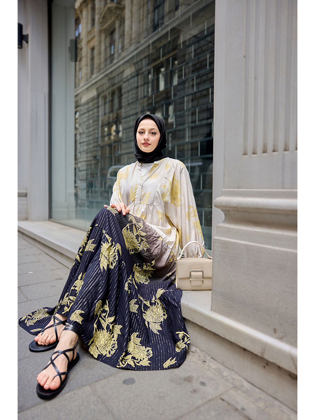 Kadın Yaldız Yaprak Desenli Elbise Siyah-4