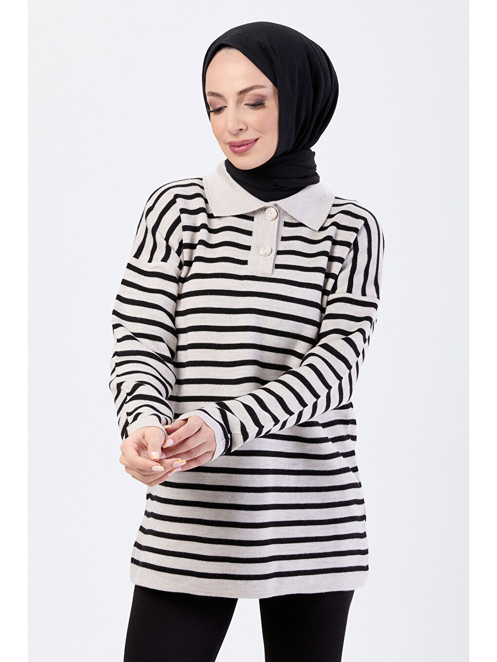 Bej Çift Düğmeli Çizgili Triko Kazak Tas - 27628-1