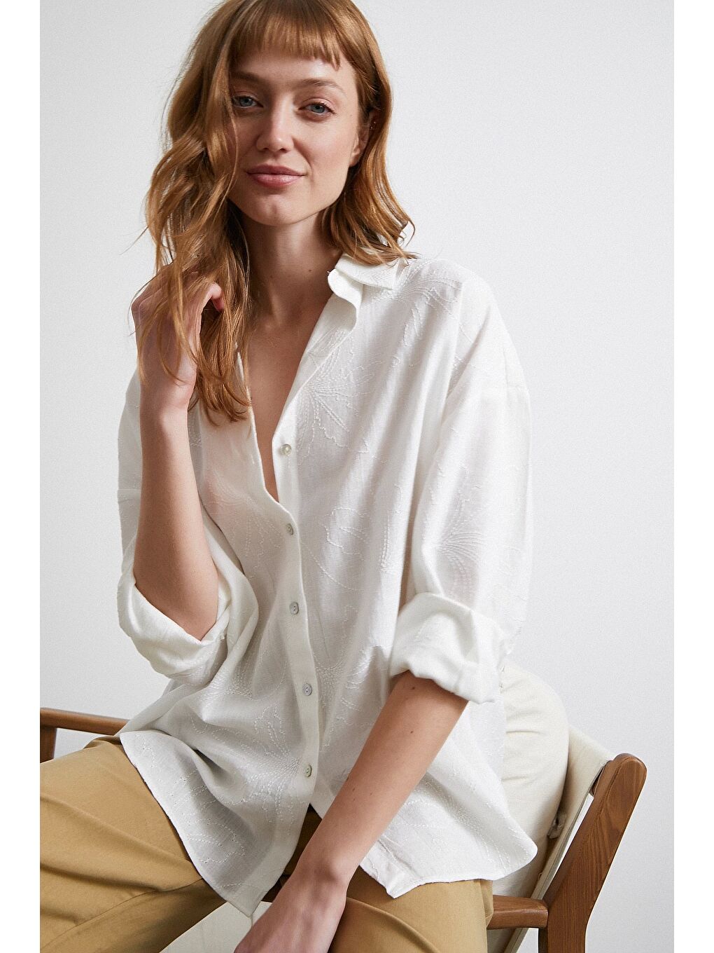 Brodeli Gömlek Ekru